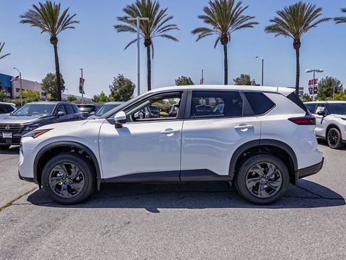 New 2026 Nissan Rogue SV FWD image 7