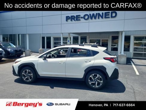 Used 2024 Subaru Crosstrek 2.0i Premium AWD/4WD image 2