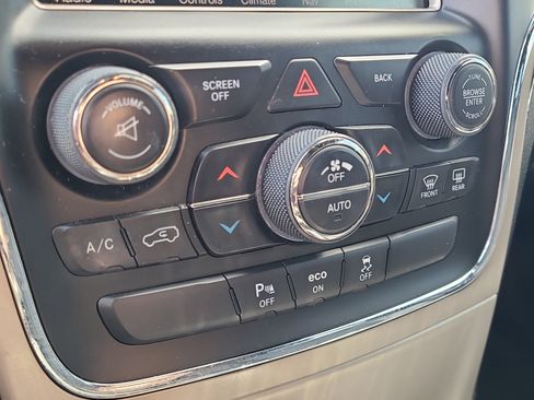 Used 2015 Jeep Grand Cherokee Limited image 27