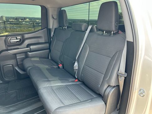 Used 2022 Chevrolet Silverado 1500 Custom w/ LPO, Dark Essentials Package AWD/4WD image 18