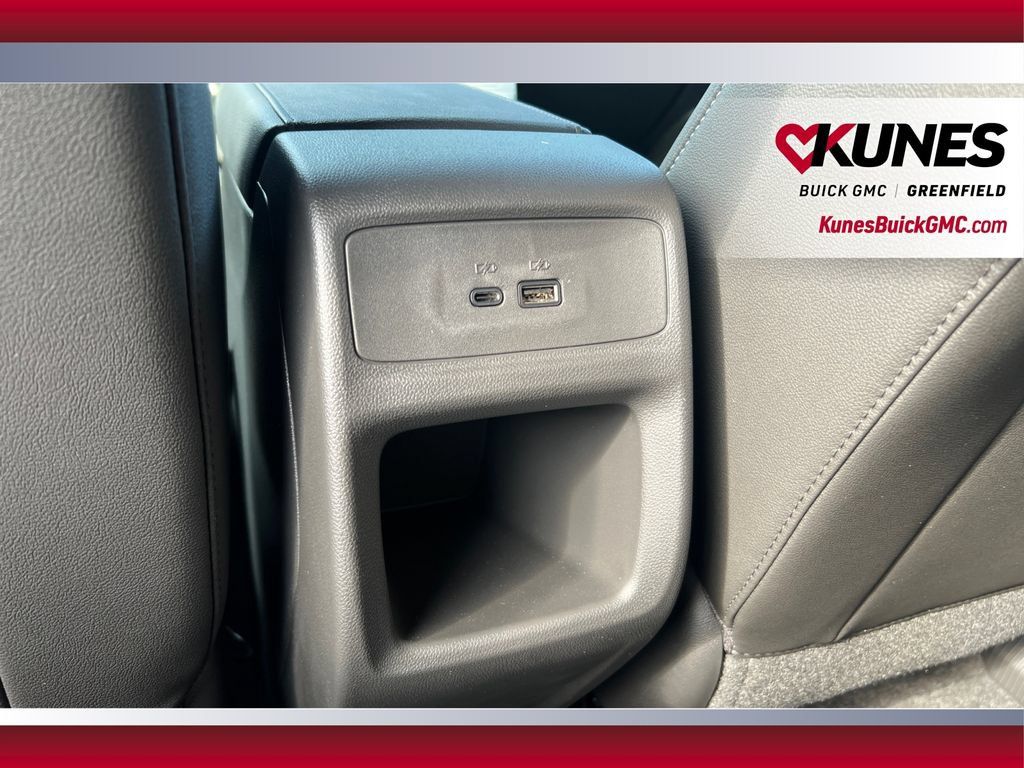 New 2026 Buick Envista Sport Touring w/ Convenience I Package FWD image 34