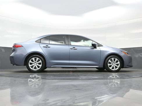 Used 2024 Toyota Corolla LE FWD image 31