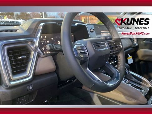 New 2026 GMC Canyon Denali image 14