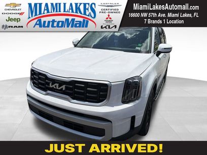 Used 2024 Kia Telluride S w/ S Sunroof Package