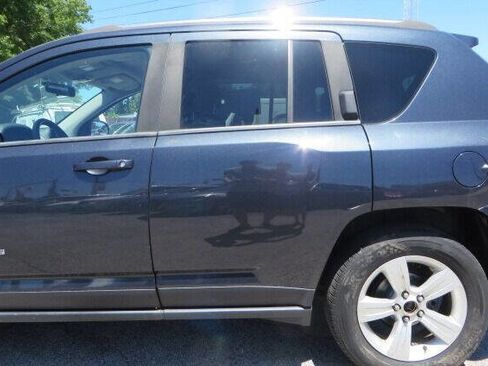 Used 2014 Jeep Compass Latitude w/ All Weather Capability Group image 31