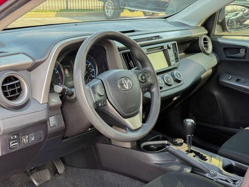 Used 2018 Toyota RAV4 LE w/ All Weather Liner Package AWD/4WD image 5