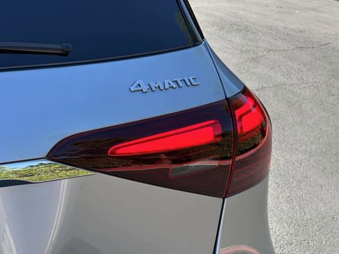 Used 2025 Mercedes-Benz GLE 450e 4MATIC image 7