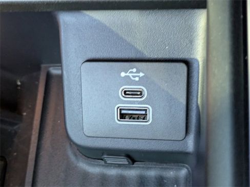 Used 2025 Ford Expedition Max Platinum w/ Stealth Performance Package image 27