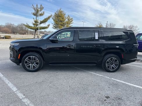 New 2026 Jeep Grand Wagoneer L image 18