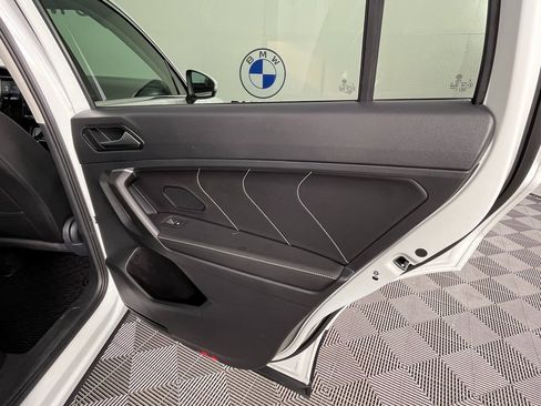 Used 2024 Volkswagen Tiguan SE image 26