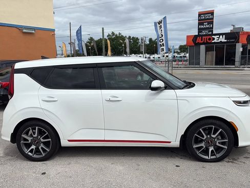 Used 2020 Kia Soul GT-Line Turbo image 4