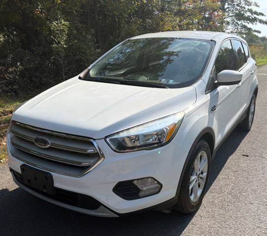 Used 2019 Ford Escape SE AWD/4WD image 1