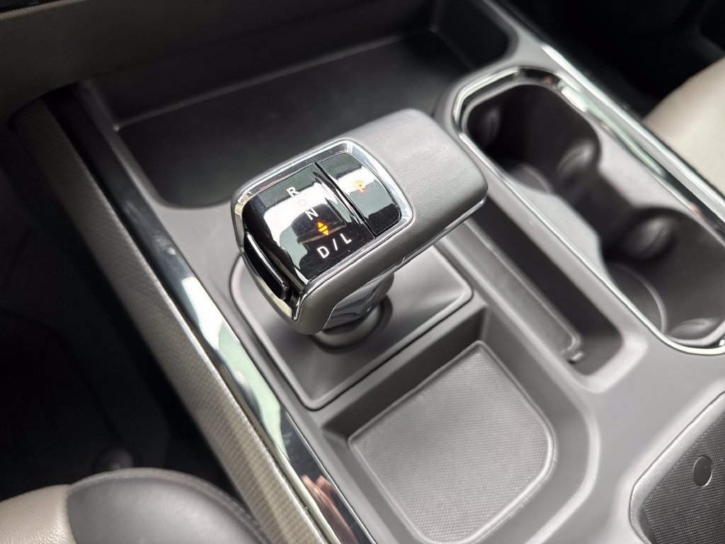 Used 2025 Chevrolet Silverado 1500 ZR2 w/ Technology Package AWD/4WD image 34