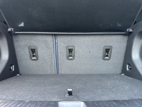 Used 2022 Chevrolet Bolt EUV Premier image 15