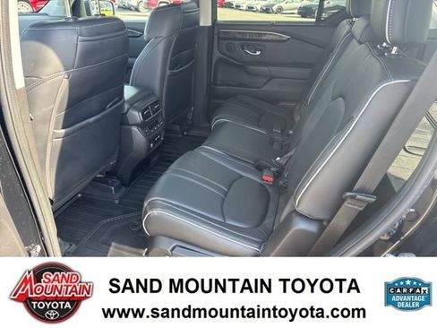 Used 2023 Honda Pilot Elite image 13