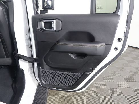Used 2023 Jeep Wrangler Unlimited Sahara AWD/4WD image 24
