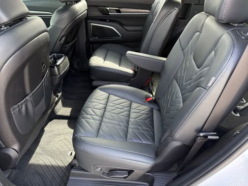 Used 2025 Kia Telluride SX X-Line AWD/4WD image 11