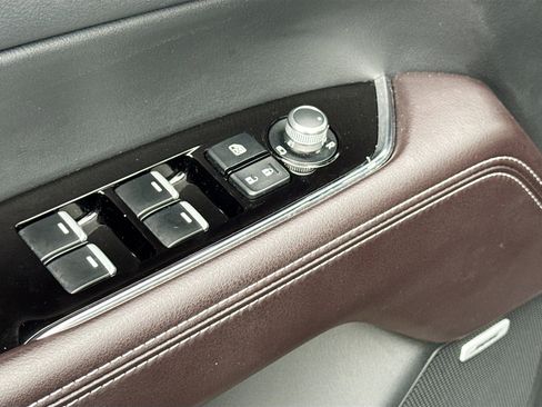 Used 2025 MAZDA CX-5 Signature image 8