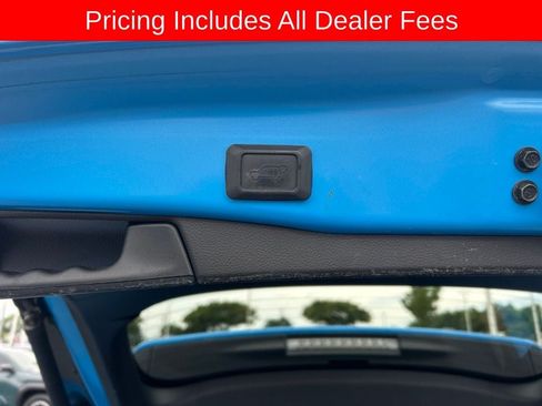 Used 2021 Toyota RAV4 XLE Premium FWD image 16
