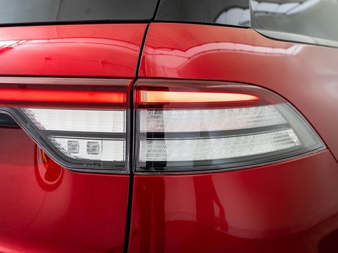 Used 2025 Lincoln Aviator Reserve w/ Equipment Group 201A image 18