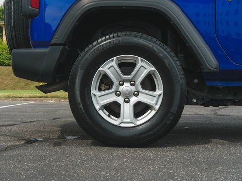 Used 2020 Jeep Wrangler Sport AWD/4WD image 10