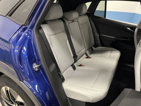 Used 2021 Volkswagen ID.4 Pro S image 32