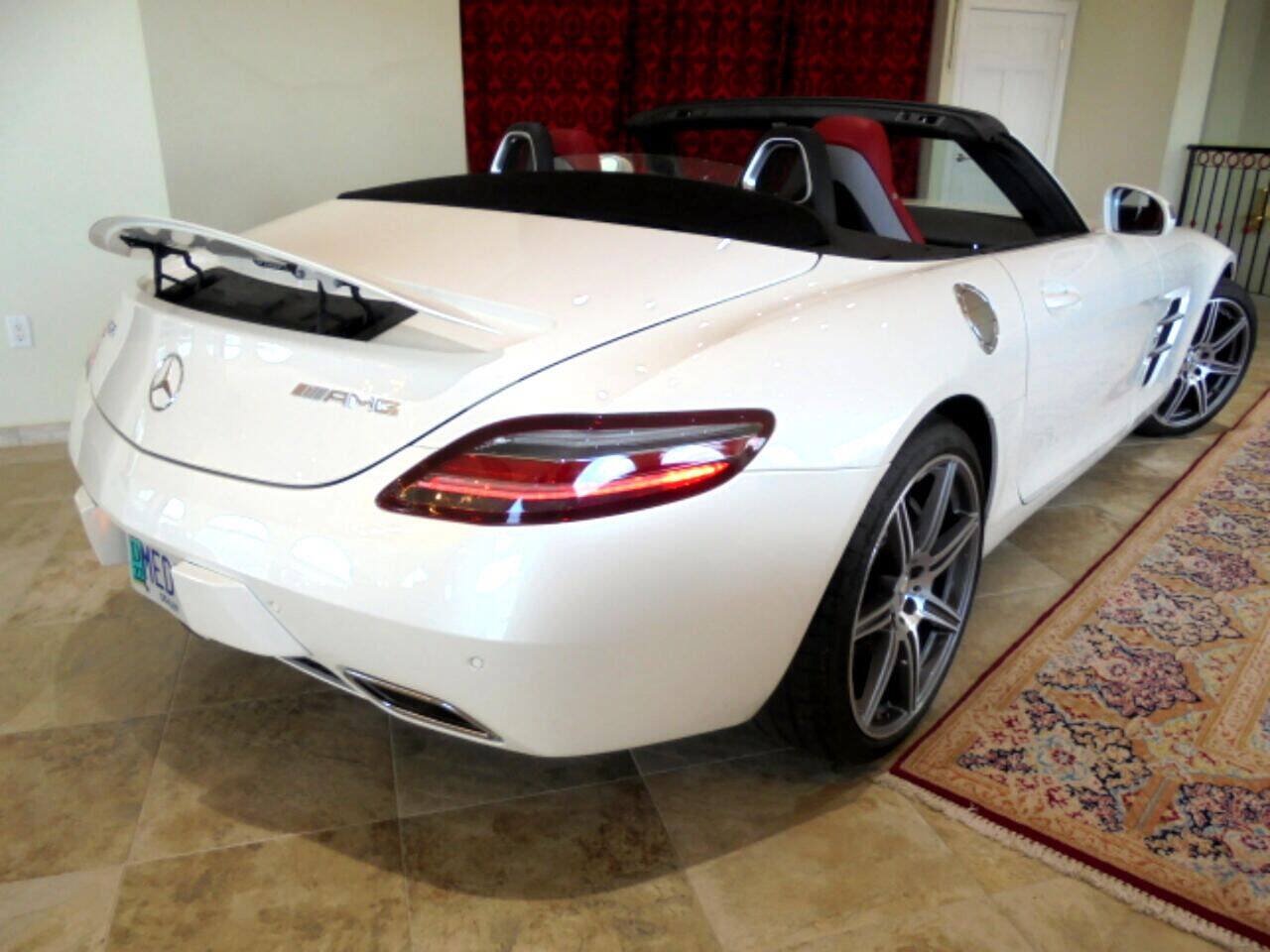Used 2012 Mercedes-Benz SLS AMG Roadster image 19