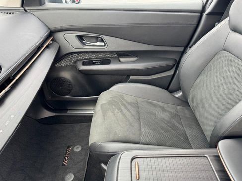 Used 2024 Nissan Ariya AWD image 14