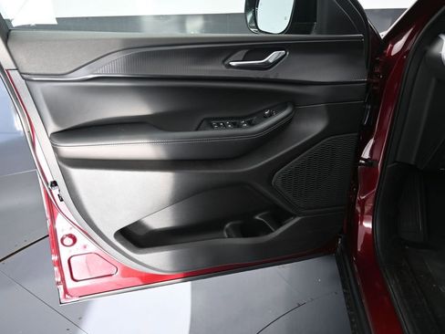 New 2025 Jeep Grand Cherokee Altitude w/ Trailer Tow Package image 18