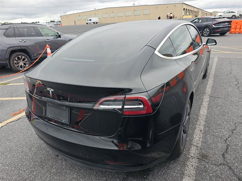 Used 2020 Tesla Model 3 Standard Range Plus RWD image 7