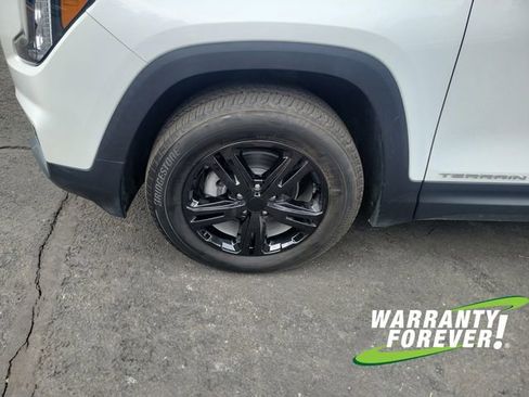 Used 2023 GMC Terrain SLE w/ LPO, Floor Liner Package image 18