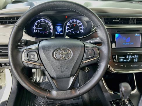 Used 2013 Toyota Avalon XLE Premium FWD image 11