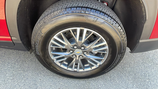 Used 2026 Chevrolet Traverse LT w/ LPO, Cargo Package FWD image 29