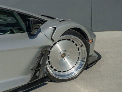 Used 2024 Lamborghini Revuelto image 53