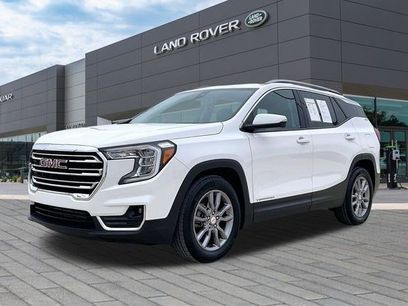 Used 2024 GMC Terrain SLT