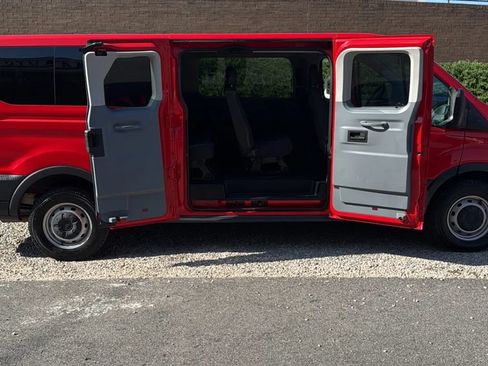 Used 2018 Ford Transit 350 XL RWD image 29