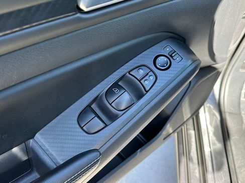 Used 2024 Nissan Altima 2.5 SV FWD image 23