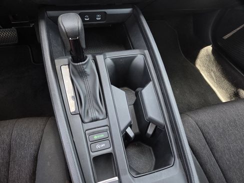 Certified 2025 Honda Accord LX image 11