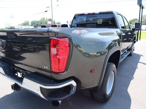 Used 2022 Chevrolet Silverado 3500 LTZ w/ LTZ Convenience Package AWD/4WD image 5