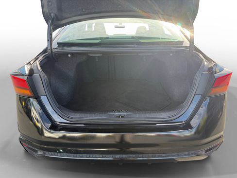 Used 2022 Nissan Altima 2.5 SV image 17
