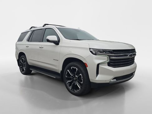Used 2023 Chevrolet Tahoe LT w/ Luxury Package AWD/4WD image 8