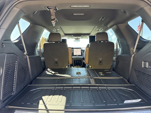 Used 2026 GMC Yukon Denali Ultimate w/ LPO, Floor Liner Package image 38
