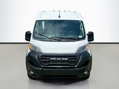 Used 2025 RAM ProMaster 2500 w/ Convenience Group FWD image 2
