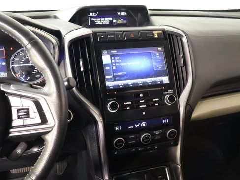Used 2021 Subaru Ascent Limited w/ Technology Package image 5