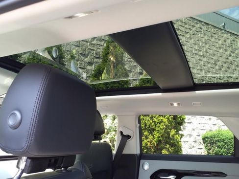 New 2025 Land Rover Range Rover Evoque Dynamic SE AWD/4WD image 5