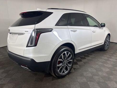 Used 2022 Cadillac XT5 Sportv w/ Platinum Package AWD/4WD image 3