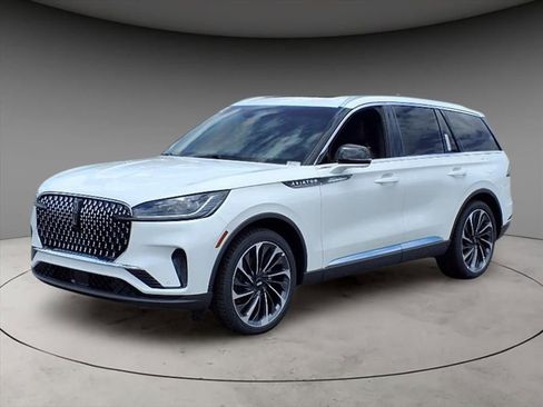 New 2025 Lincoln Aviator Reserve w/ Equipment Group 201A AWD/4WD image 1