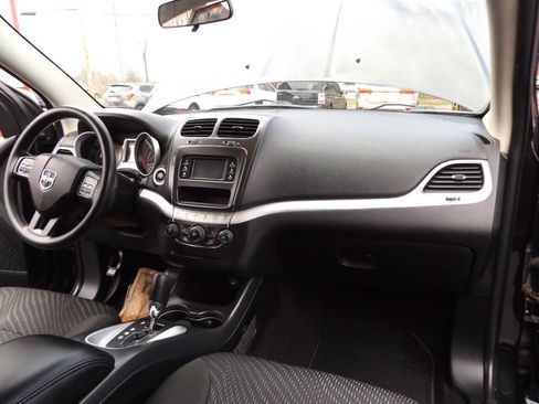 Used 2012 Dodge Journey SXT image 25