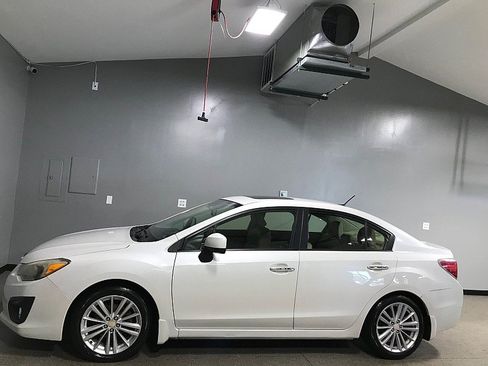 Used 2014 Subaru Impreza 2.0i Limited AWD/4WD image 6
