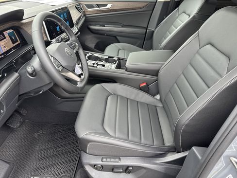 New 2026 Volkswagen Atlas SEL image 5